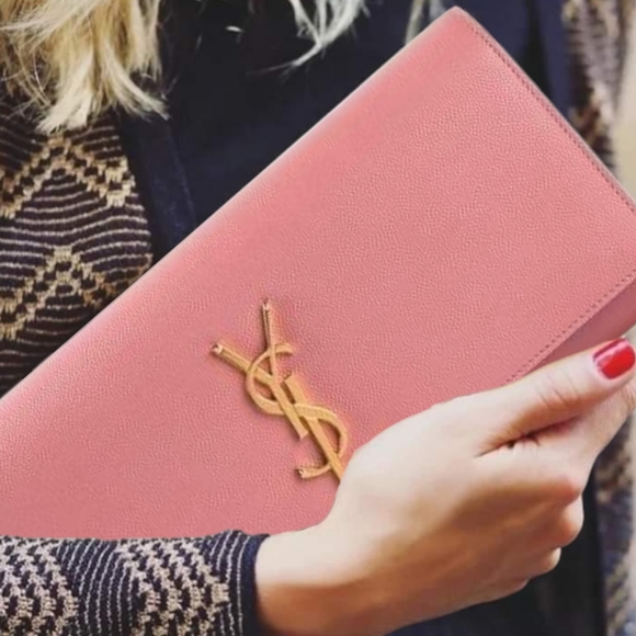 VERY RARE! AUTHENTIC YSL SAINT LAURENT MONOGRAM CLUTCH CASSANDRE IN GRAINED POUR - Picture 3 of 6